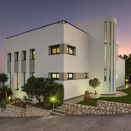 Villa Holivista
